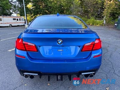 Zdjęcie 6 z 14 samochodu: 2013 BMW M5 VIN:WBSFV9C50DD096758 - miniatura