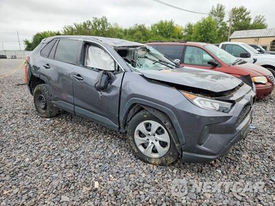 Czwarte zdjęcie samochodu z boku: 2021 TOYOTA RAV4 LE VIN:2T3F1RFV2MC179823 - miniatura