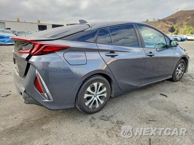 Trzecie zdjęcie samochodu z tyłu: 2021 TOYOTA PRIUS PRIME LE VIN:JTDKAMFP1M3192924 - miniatura