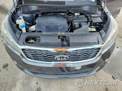 Zdjęcie 12 z 13 samochodu: 2019 KIA SORENTO LX V6 VIN:5XYPG4A51KG490747 - miniatura