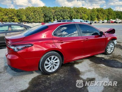 Trzecie zdjęcie samochodu z tyłu: 2024 TOYOTA CAMRY LE VIN:4T1C11AK4RU220212 - miniatura