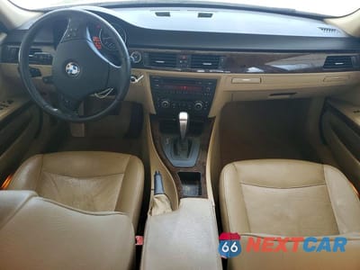Zdjęcie 8 z 12 samochodu: 2010 BMW 328 I VIN:WBAPH7G52ANM49344 - miniatura