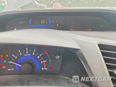 Zdjęcie 9 z 13 samochodu: 2012 HONDA CIVIC LX VIN:19XFB2F55CE022266 - miniatura