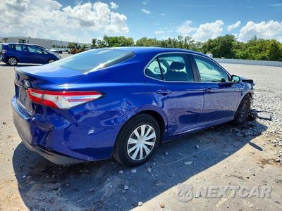 Trzecie zdjęcie samochodu z tyłu: 2018 TOYOTA CAMRY LE VIN:4T1B31HK8JU502823 - miniatura