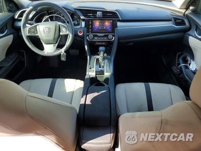 Zdjęcie 8 z 12 samochodu: 2018 HONDA CIVIC EX VIN:19XFC2F70JE012420 - miniatura