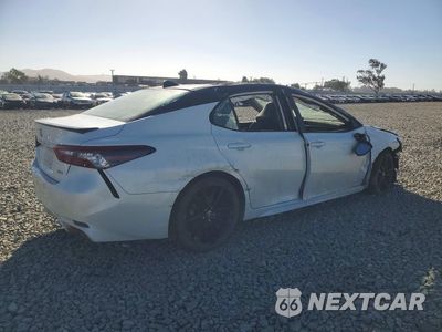 Trzecie zdjęcie samochodu z tyłu: 2023 TOYOTA CAMRY XSE VIN:4T1K61AK9PU172443 - miniatura