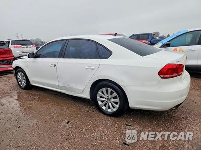 Drugie zdjęcie samochodu z przodu: 2015 VOLKSWAGEN PASSAT S VIN:1VWAT7A39FC042488 - miniatura