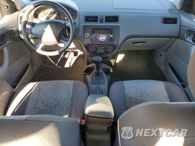 Zdjęcie 8 z 12 samochodu: 2005 FORD FOCUS ZX4 VIN:1FAFP34N35W127140 - miniatura