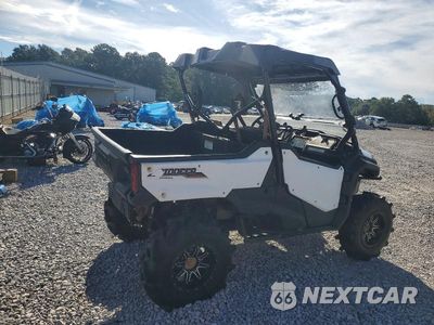 Czwarte zdjęcie samochodu z boku: 2020 HONDA PIONEER UTILITY VEHICLE VIN:1HFVE04B7L4401471 - miniatura