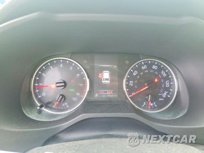 Zdjęcie 9 z 13 samochodu: 2019 TOYOTA RAV4 XLE PREMIUM VIN:JTMA1RFV9KD016492 - miniatura