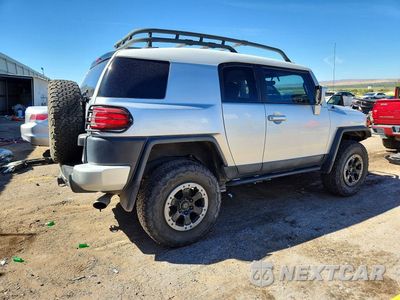 Trzecie zdjęcie samochodu z tyłu: 2007 TOYOTA FJ CRUISER BASE VIN:JTEBU11F870033761 - miniatura