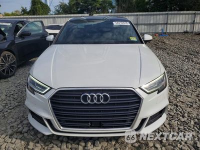 Piąte zdjęcie samochodu w środku: 2019 AUDI A3 PREMIUM PLUS VIN:WAUJEGFF0KA076483 - miniatura