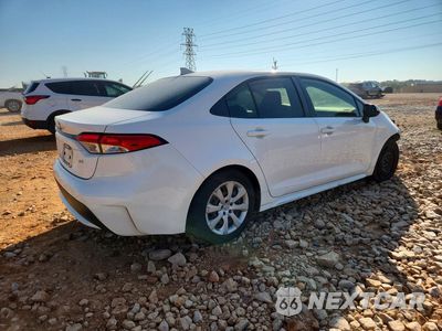 Trzecie zdjęcie samochodu z tyłu: 2020 TOYOTA COROLLA LE VIN:JTDEPRAE1LJ068550 - miniatura
