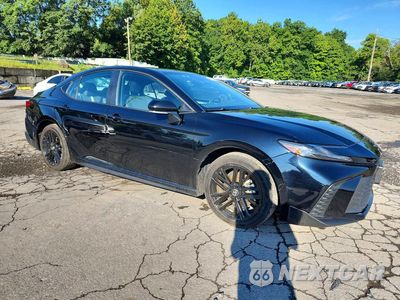 Czwarte zdjęcie samochodu z boku: 2025 TOYOTA CAMRY SE VIN:4T1DBADK3SU004418 - miniatura
