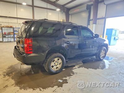 Trzecie zdjęcie samochodu z tyłu: 2011 CHEVROLET TAHOE C1500 LS VIN:1GNSCAE03BR101649 - miniatura
