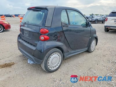 Trzecie zdjęcie samochodu z tyłu: 2015 SMART FORTWO PURE VIN:WMEEJ3BA2FK800890 - miniatura