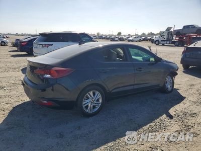 Trzecie zdjęcie samochodu z tyłu: 2019 HYUNDAI ELANTRA SEL VIN:KMHD84LF8KU773095 - miniatura