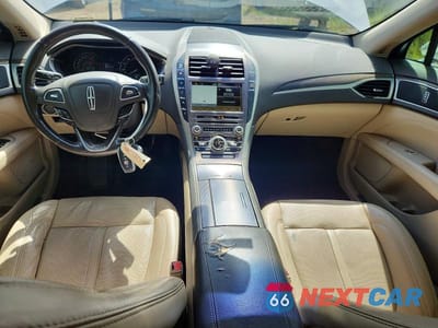 Zdjęcie 8 z 12 samochodu: 2017 LINCOLN MKZ RESERVE VIN:3LN6L5F95HR622654 - miniatura