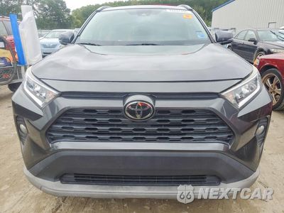 Piąte zdjęcie samochodu w środku: 2019 TOYOTA RAV4 XLE VIN:2T3W1RFV3KW012074 - miniatura