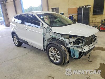 Czwarte zdjęcie samochodu z boku: 2019 FORD ESCAPE SE VIN:1FMCU0GD0KUA01442 - miniatura