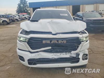 Piąte zdjęcie samochodu w środku: 2025 RAM 1500 LARAMIE VIN:1C6SRFJP8SN512308 - miniatura