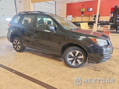 Czwarte zdjęcie samochodu z boku: 2017 SUBARU FORESTER 2.5I VIN:JF2SJABC1HH805006 - miniatura