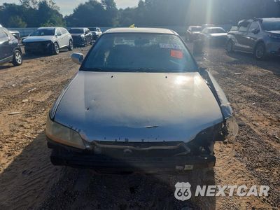 Piąte zdjęcie samochodu w środku: 2000 HONDA ACCORD VIN:1HGCG5647YA144829 - miniatura