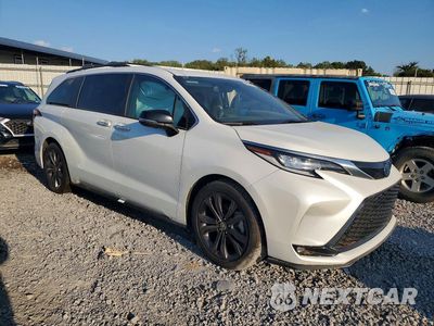 Czwarte zdjęcie samochodu z boku: 2023 TOYOTA SIENNA 25TH ANNIVERSARY EDITION VIN:5TDCRKEC0PS151994 - miniatura