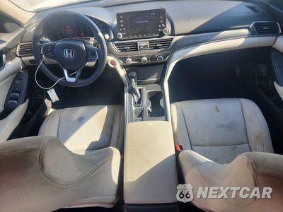 Zdjęcie 8 z 12 samochodu: 2018 HONDA ACCORD LX VIN:1HGCV1F1XJA088136 - miniatura