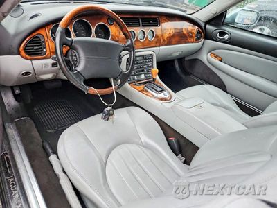 Zdjęcie 8 z 12 samochodu: 2003 JAGUAR XK8 VIN:SAJDA42C532A36423 - miniatura