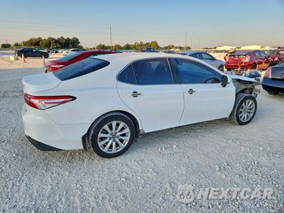 Trzecie zdjęcie samochodu z tyłu: 2018 TOYOTA CAMRY LE VIN:4T1B11HK0JU066586 - miniatura