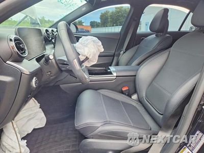 Zdjęcie 7 z 12 samochodu: 2025 MERCEDES-BENZ C 300 VIN:W1KAF4GB6SR239378 - miniatura