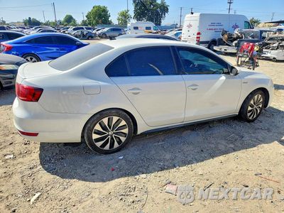 Trzecie zdjęcie samochodu z tyłu: 2013 VOLKSWAGEN JETTA HYBRID VIN:3VW637AJ3DM315666 - miniatura