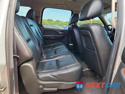 Zdjęcie 11 z 13 samochodu: 2014 GMC YUKON XL K1500 SLT VIN:1GKS2KE75ER227079 - miniatura