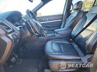 Zdjęcie 7 z 14 samochodu: 2017 FORD EXPLORER XLT VIN:1FM5K8D82HGC81814 - miniatura