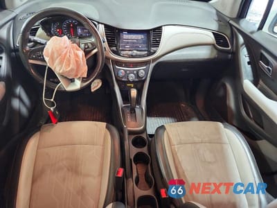 Zdjęcie 8 z 13 samochodu: 2020 CHEVROLET TRAX 1LT VIN:3GNCJPSB4LL281848 - miniatura