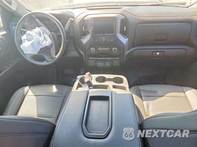 Zdjęcie 8 z 13 samochodu: 2021 CHEVROLET SILVERADO K1500 VIN:1GCUYAEF9MZ156441 - miniatura