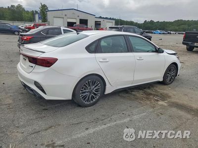Trzecie zdjęcie samochodu z tyłu: 2024 KIA FORTE GT LINE VIN:3KPF54AD7RE745093 - miniatura