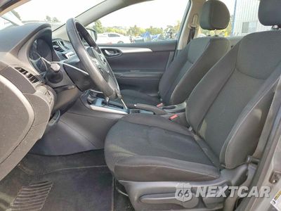 Zdjęcie 7 z 12 samochodu: 2019 NISSAN SENTRA S VIN:3N1AB7AP6KY228227 - miniatura