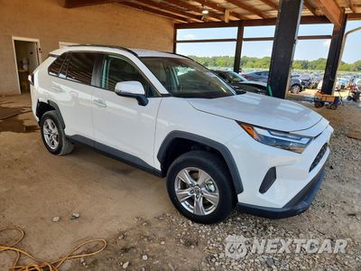 Czwarte zdjęcie samochodu z boku: 2023 TOYOTA RAV4 XLE VIN:2T3W1RFV6PC237890 - miniatura