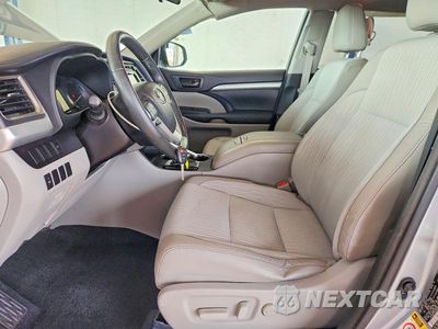 Zdjęcie 7 z 13 samochodu: 2015 TOYOTA HIGHLANDER LE PLUS VIN:5TDZKRFHXFS056844 - miniatura