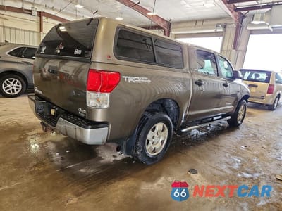 Trzecie zdjęcie samochodu z tyłu: 2012 TOYOTA TUNDRA CREWMAX SR5 VIN:5TFDM5F10CX030890 - miniatura