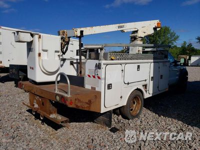 Trzecie zdjęcie samochodu z tyłu: 2008 FORD F450 SUPER DUTY BUCKET TRUCK VIN:1FDXF46Y18ED51706 - miniatura