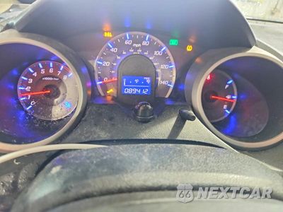 Zdjęcie 9 z 13 samochodu: 2013 HONDA FIT VIN:JHMGE8H38DC034400 - miniatura
