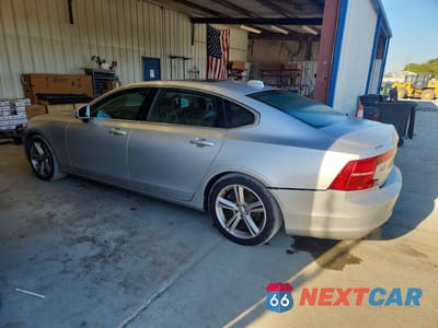 Drugie zdjęcie samochodu z przodu: 2018 VOLVO S90 T5 MOMENTUM VIN:LVY982MK2JP022235 - miniatura