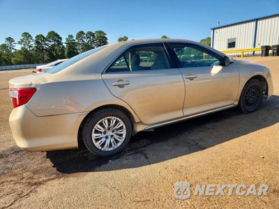 Trzecie zdjęcie samochodu z tyłu: 2012 TOYOTA CAMRY LE VIN:4T1BF1FK4CU035025 - miniatura