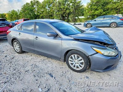 Czwarte zdjęcie samochodu z boku: 2017 NISSAN ALTIMA 2.5 S VIN:1N4AL3AP3HN355418 - miniatura