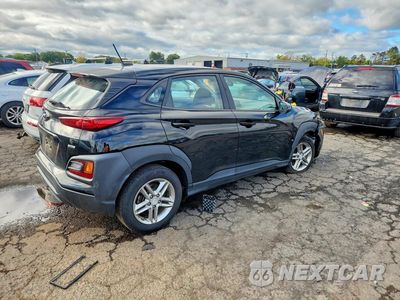 Trzecie zdjęcie samochodu z tyłu: 2018 HYUNDAI KONA SE VIN:KM8K1CAA5JU114466 - miniatura