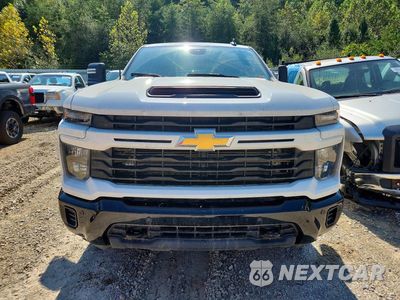 Piąte zdjęcie samochodu w środku: 2025 CHEVROLET SILVERADO K2500 CUSTOM VIN:1GC4KMEYXSF224698 - miniatura