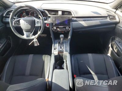 Zdjęcie 8 z 12 samochodu: 2019 HONDA CIVIC SPORT VIN:19XFC2F85KE045617 - miniatura